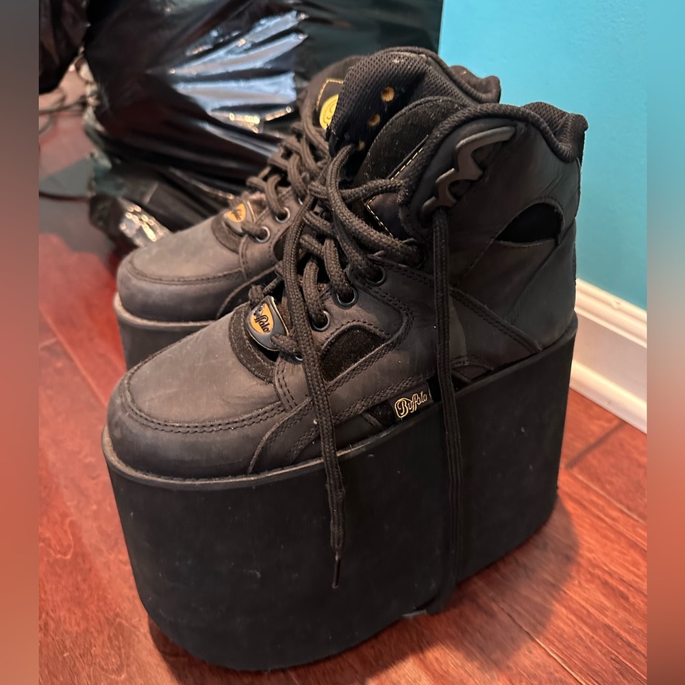Buffalo Tower High Techno 2000 Platform Sneakers